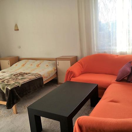 Center Apartment Pristina Buitenkant foto